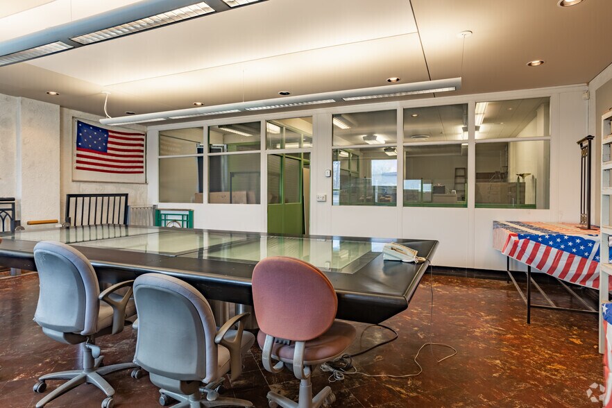 More Photos Of 1873 E 55th St, Cleveland Warehouse For Sale