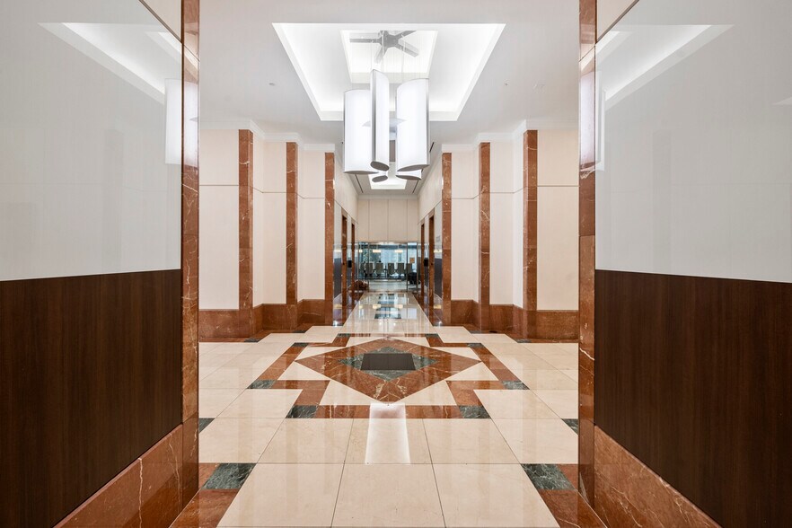 More Photos Of 909 Lake Carolyn Pky, Irving Office For Lease