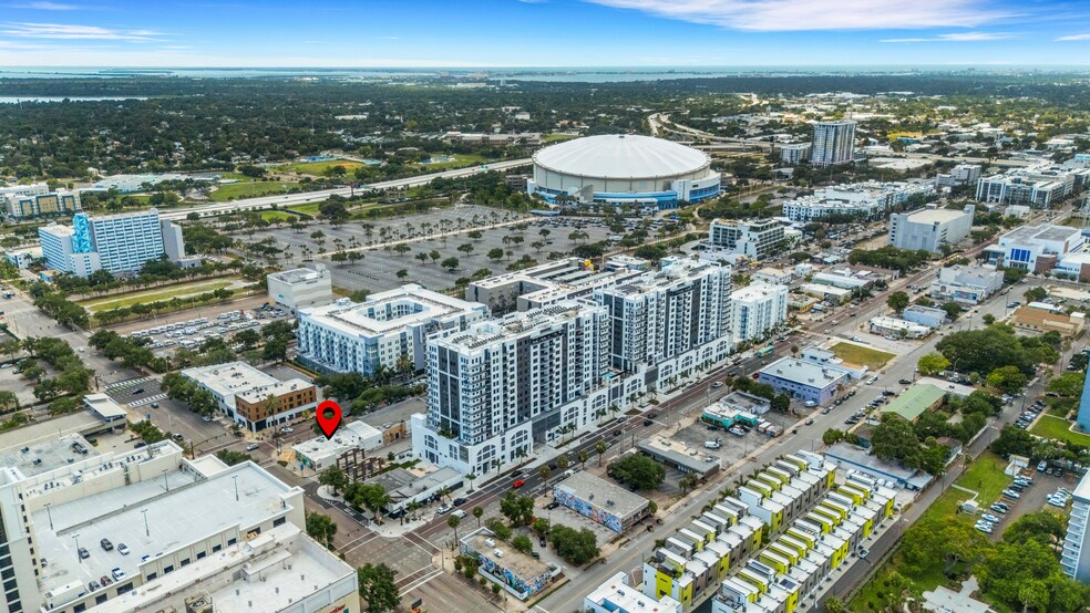 More Photos Of 901 Central Ave, Saint Petersburg Storefront For Sale