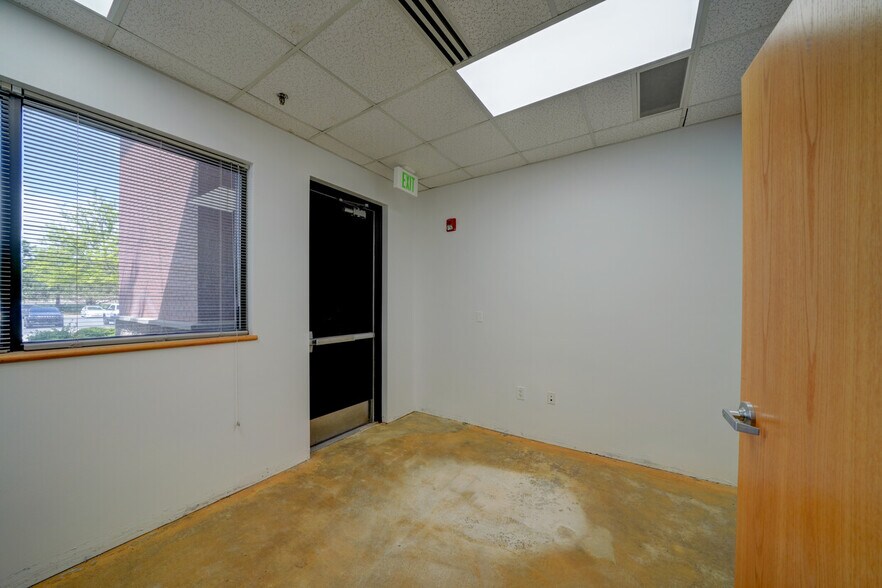 More Photos Of 3725 W 4100 S, Salt Lake City Medical For Sale