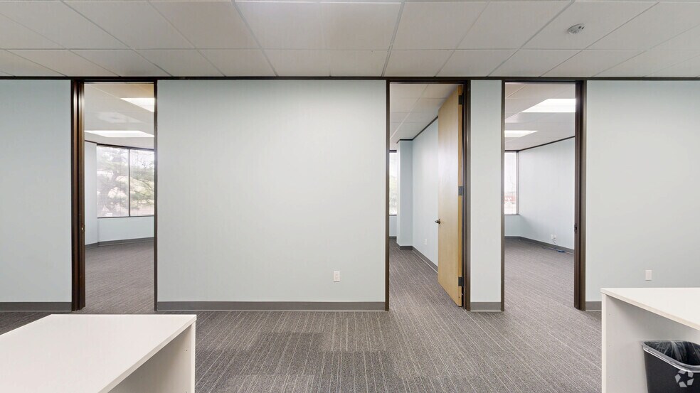 More Photos Of 7600 W Tidwell Rd, Houston Office For Lease