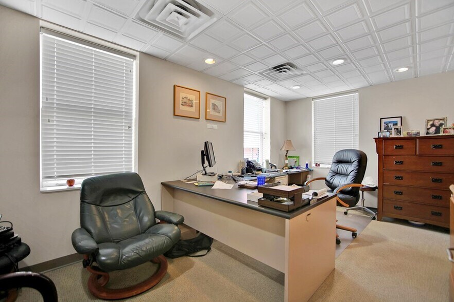 More Photos Of 2 Waln St, Wellsboro Office For Sale