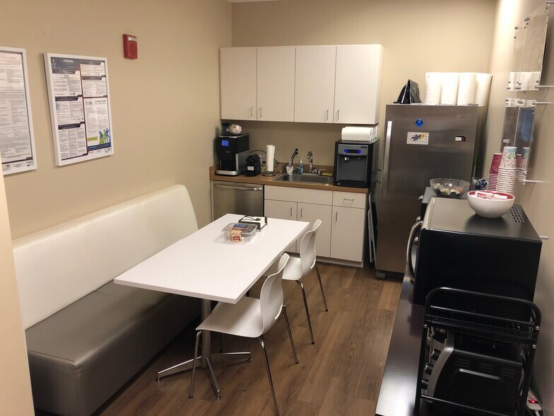 More Photos Of 121-189 S Orange Ave, Orlando Office Residential For Sale