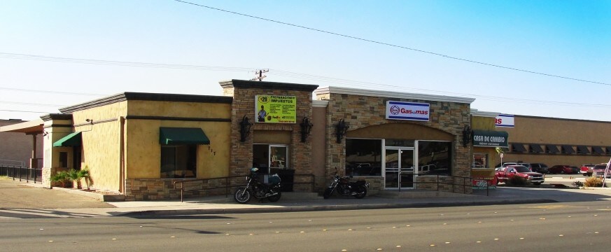 More Photos Of 717-723 S Imperial Ave, Calexico Fast Food For Sale