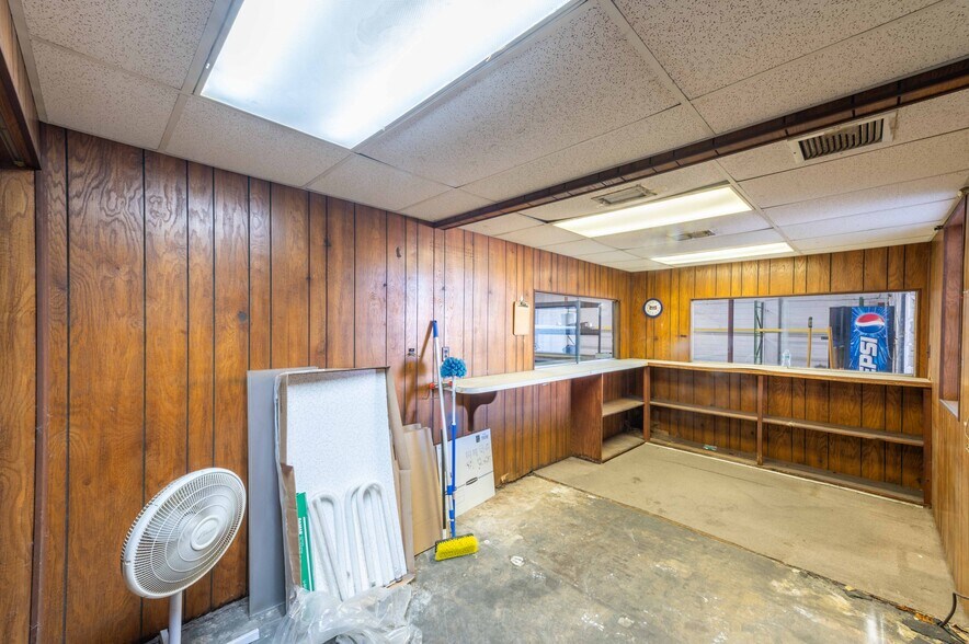 More Photos Of 1839 Ionia St, Jacksonville Warehouse For Lease