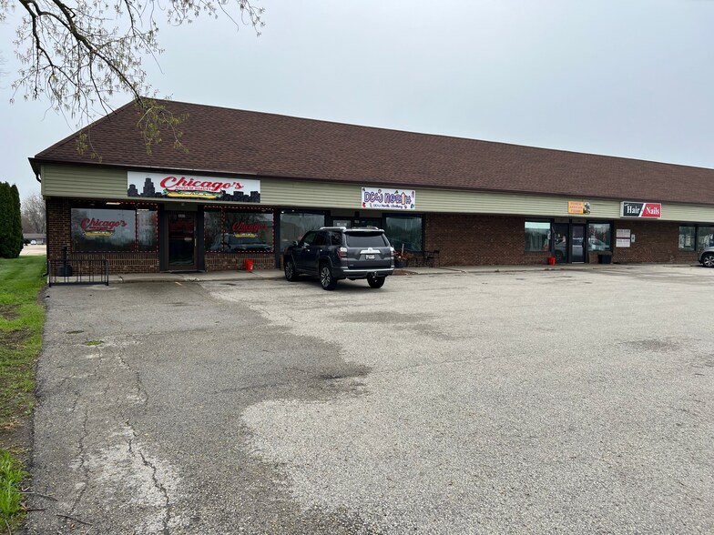 More Photos Of 1065-1085 Racine Rd, Menasha Storefront Retail Office For Sale