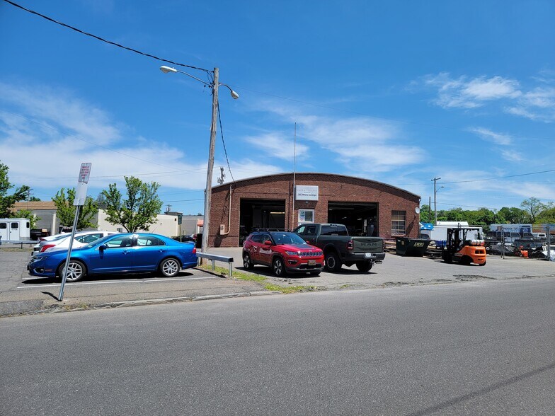 More Photos Of 289 Foxhall Ave, Kingston Warehouse For Sale