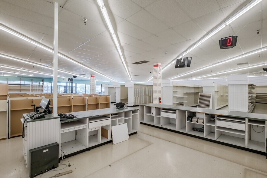 More Photos Of 2248 Santiam Hwy SE, Albany Freestanding For Lease