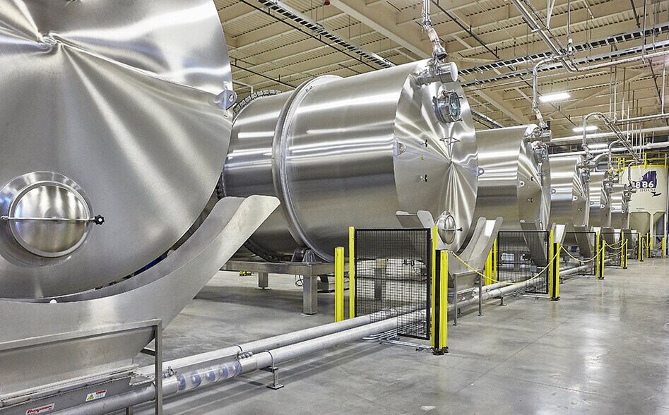 More Photos Of 376 Owens Rd, Granby Manufacturing For Lease