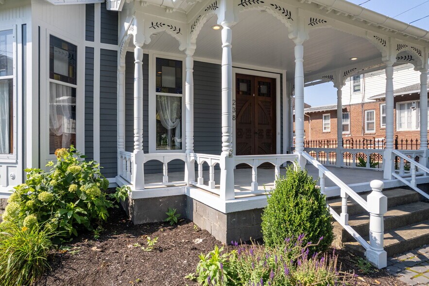 More Photos Of 236-238 West Liberty st, Medina Office For Sale