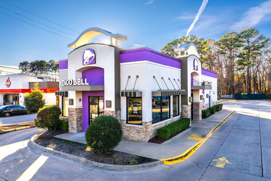 Primary Photo Of 8108 Geyer Springs Rd, Little Rock Freestanding For Sale