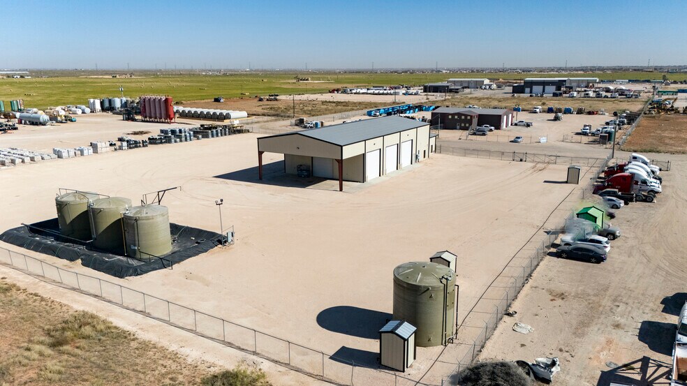 More Photos Of 1508 County Road 1105, Midland Warehouse For Lease