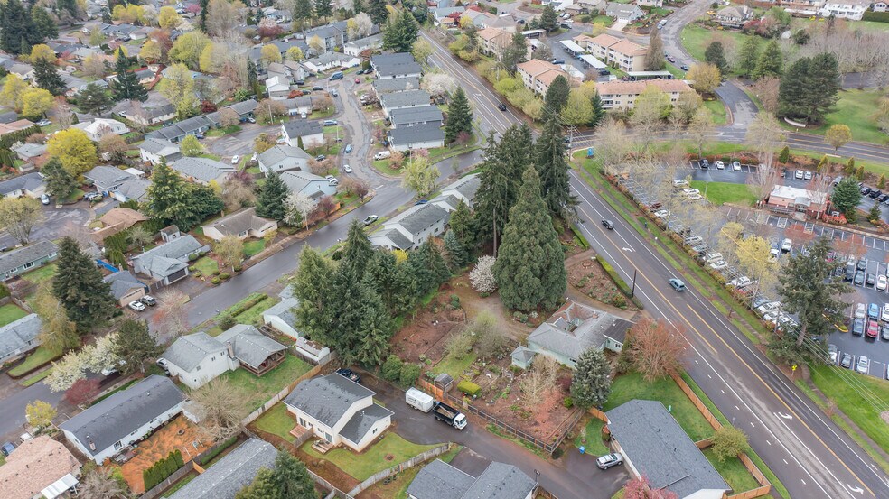 More Photos Of 5198 Skyline Rd S, Salem Multifamily For Sale