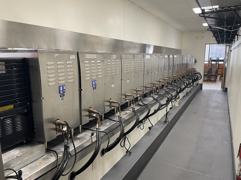 More Photos Of 200 Dauphin St, Mobile Storefront Retail Office For Lease