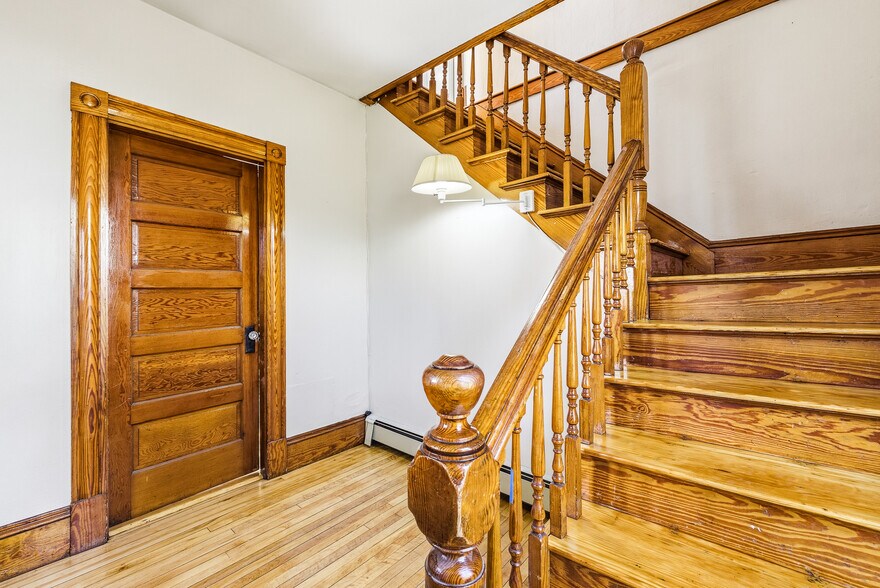 More Photos Of 51 Chestnut St, Rochester Apartments For Sale