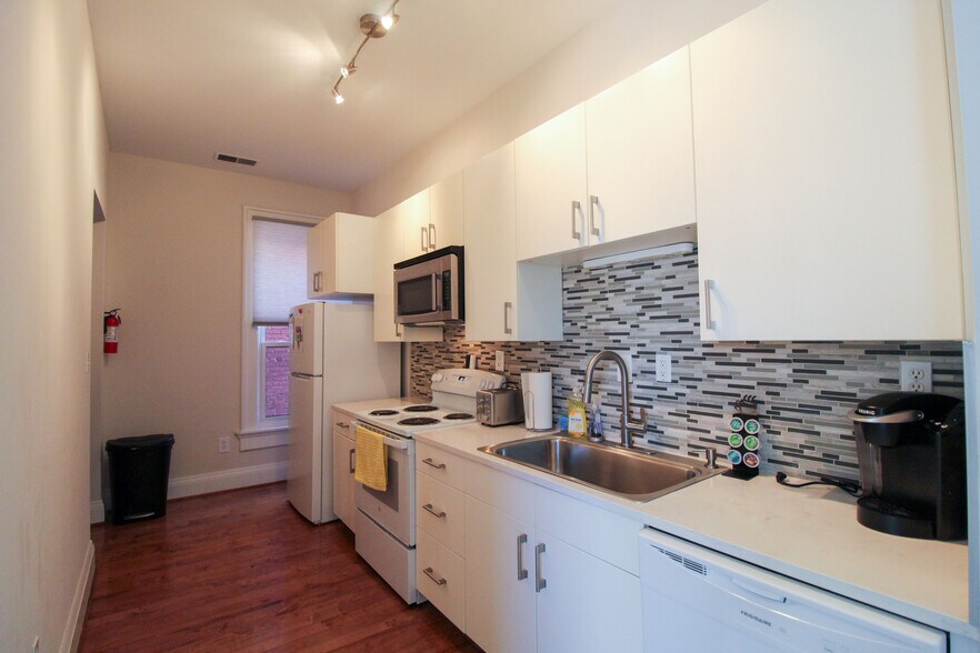 More Photos Of 440 Hopkins St, Cincinnati Apartments For Sale