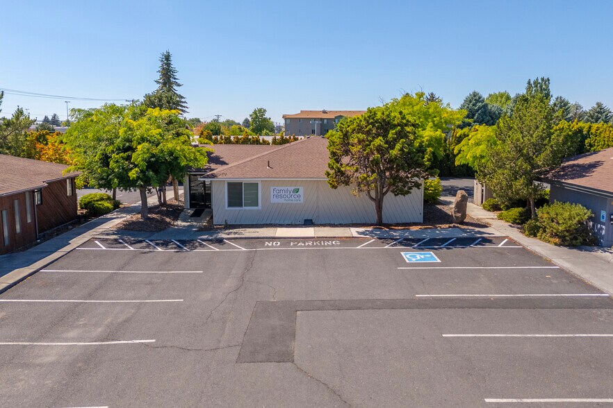 More Photos Of 830 Sharon Ave E, Moses Lake Office For Sale