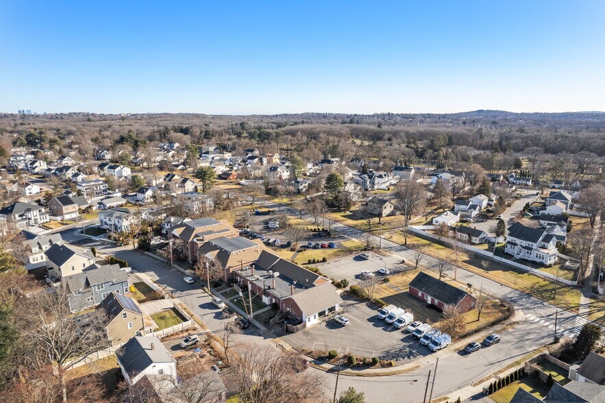 More Photos Of 655 Saw Mill Brook Pky, Newton General Retail For Sale