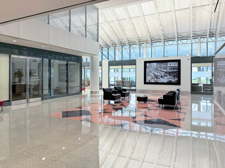 More Photos Of 101 W Main St, Norfolk Office For Lease