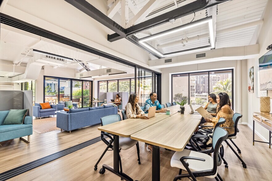 More Photos Of 444 Hobron Ln, Honolulu Coworking Space