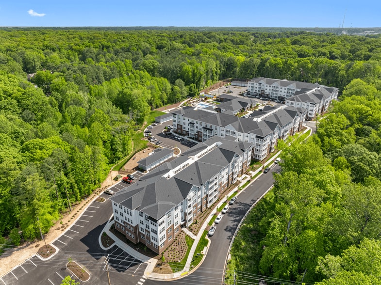 More Photos Of 12400 Dutton Rd, Midlothian Apartments For Sale