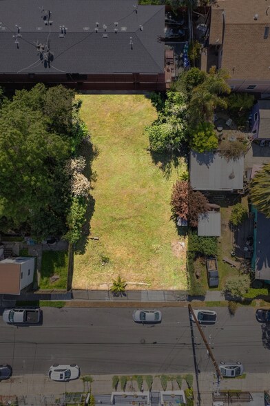 More Photos Of 1127 20th st, Oakland Land For Sale