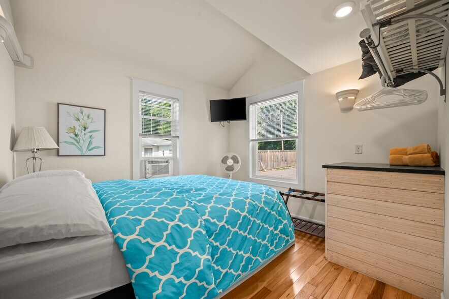 More Photos Of 5358 Paw Paw Lake Rd, Coloma Apartments For Sale