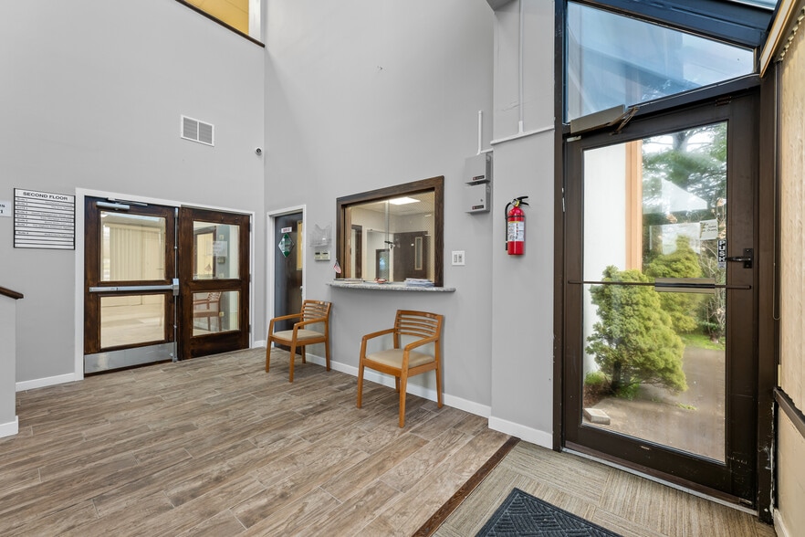 More Photos Of 2214 Route 37 E, Toms River Office For Lease