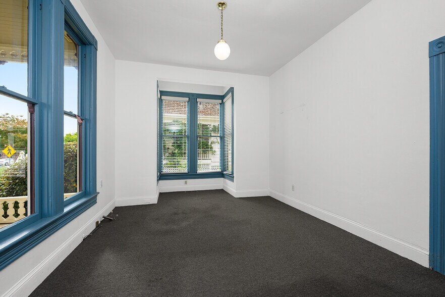 More Photos Of 318 S Main St, Sebastopol Office For Sale