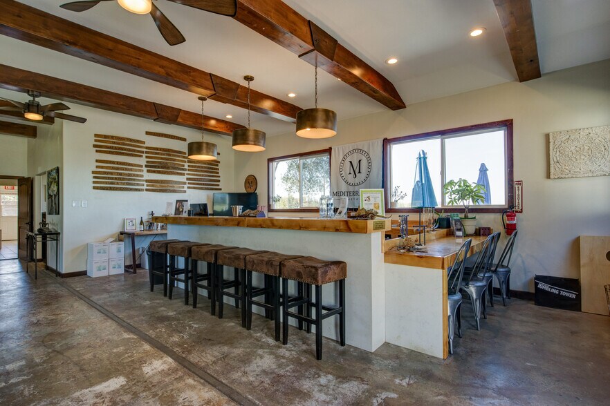 More Photos Of 7449 Fairplay Rd, Somerset Specialty For Sale