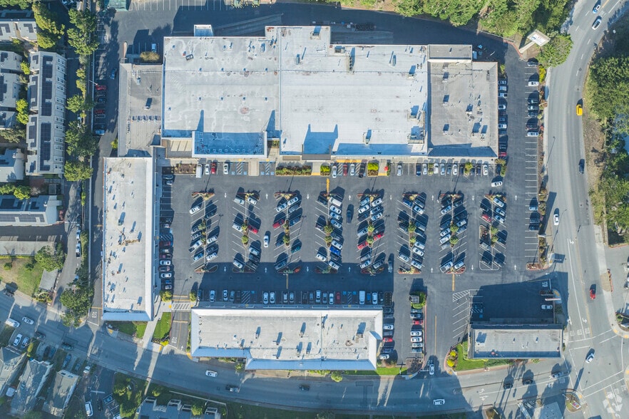 More Photos Of 200-250 Fairmont Shopping Ctr, Pacifica Unknown For Lease