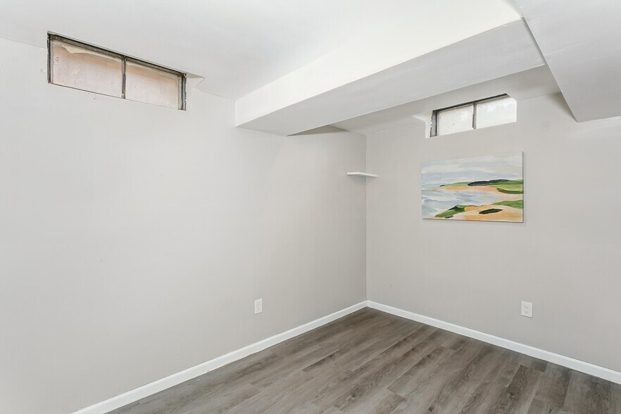 More Photos Of 534-544 N Richmond St, Wichita Apartments For Sale