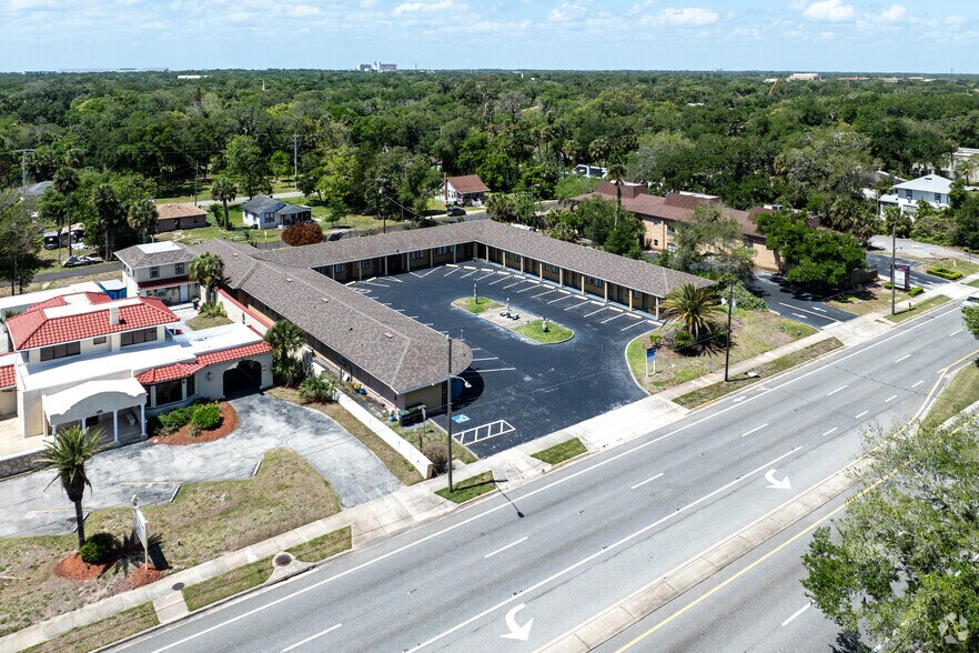 More Photos Of 640 S Ridgewood Ave, Daytona Beach Hotel For Sale