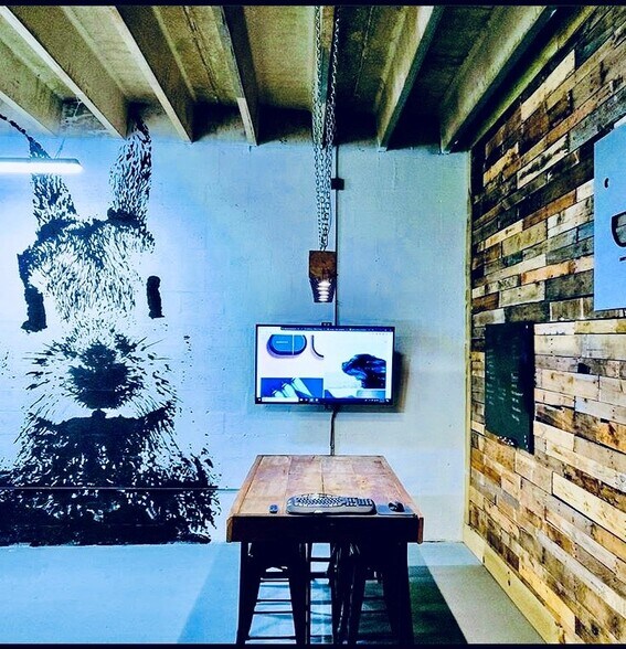 More Photos Of 1211 Okeechobee Rd, West Palm Beach Flex For Lease