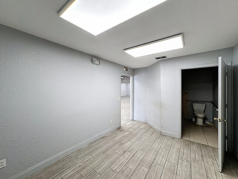 More Photos Of 2418 Highway 44 W, Inverness Storefront For Lease