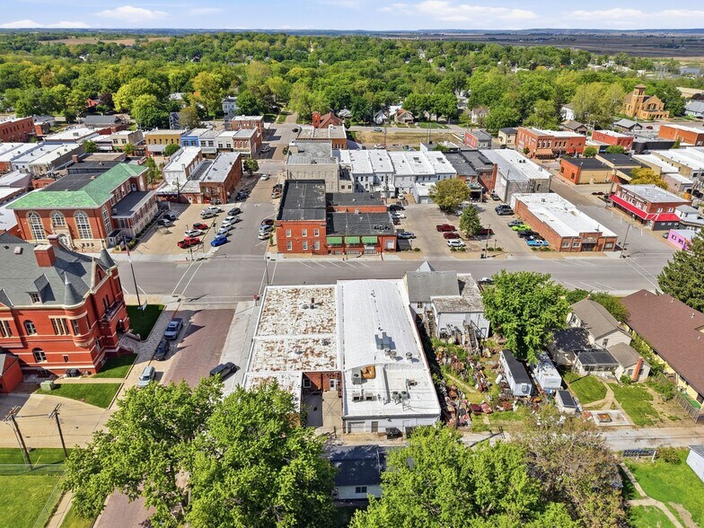 More Photos Of 715 1st Corso, Nebraska City Restaurant For Sale