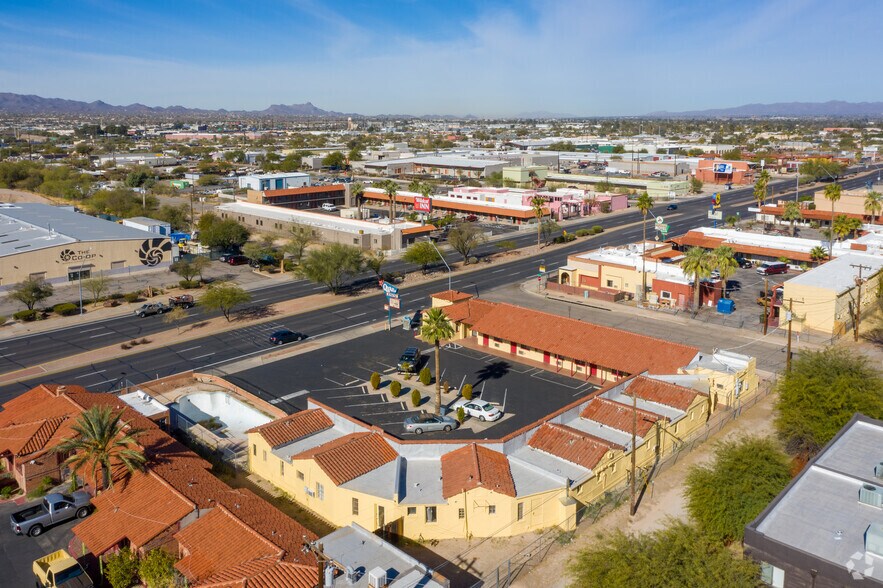 More Photos Of 1650 N Oracle Rd, Tucson Hotel For Sale