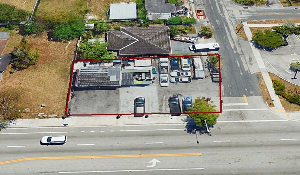 Primary Photo Of 621 Pembroke Rd, Hollywood General Retail For Sale