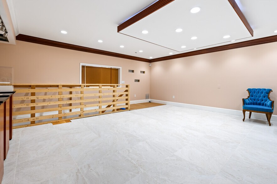 More Photos Of 974 S Nova Rd, Ormond Beach Industrial For Sale