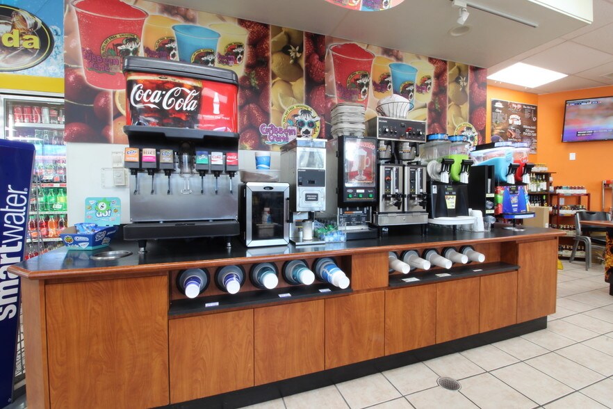 More Photos Of 8881 Pembroke Rd, Pembroke Pines Service Station For Sale