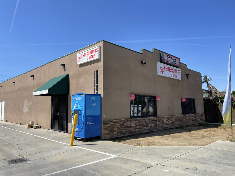 Primary Photo Of 1233 Park Blvd, Orange Cove Freestanding For Lease