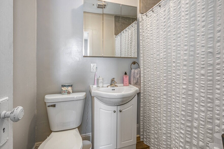 More Photos Of 375-377 Laforest Av, Sudbury Apartments For Sale