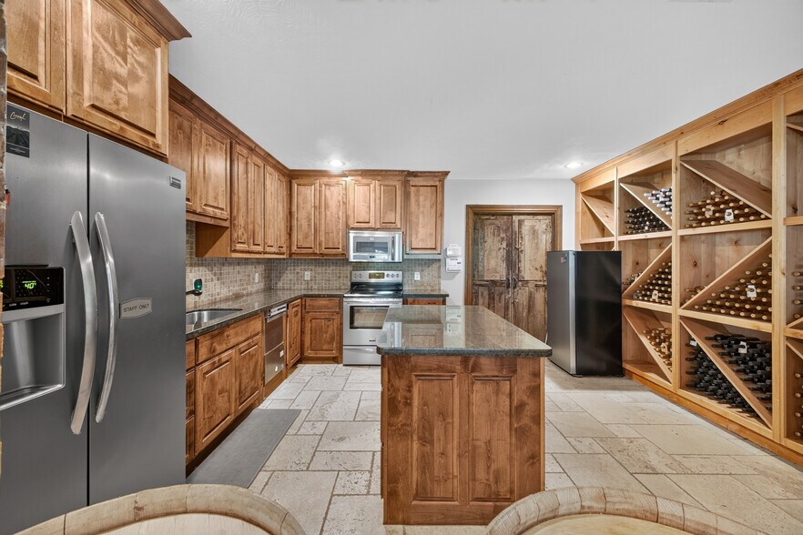 More Photos Of 14773 Coon Rd, Winnie Storefront Retail Residential For Sale