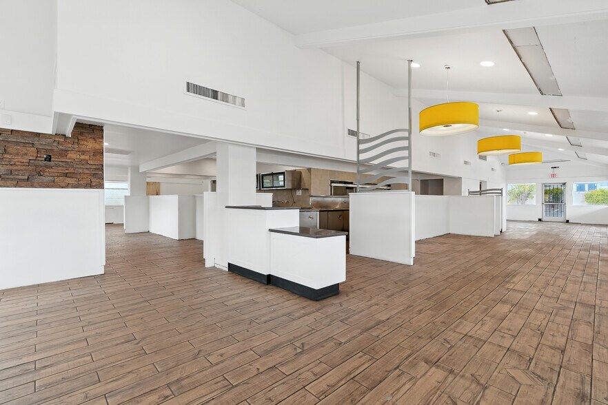 More Photos Of 4355 Sonoma Blvd, Vallejo Restaurant For Lease