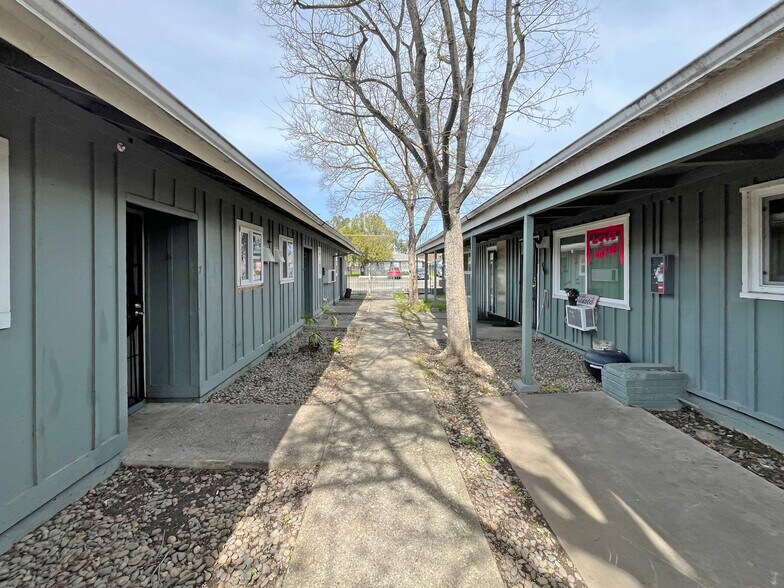 More Photos Of 742-752 Bowles St, Sacramento Apartments For Sale