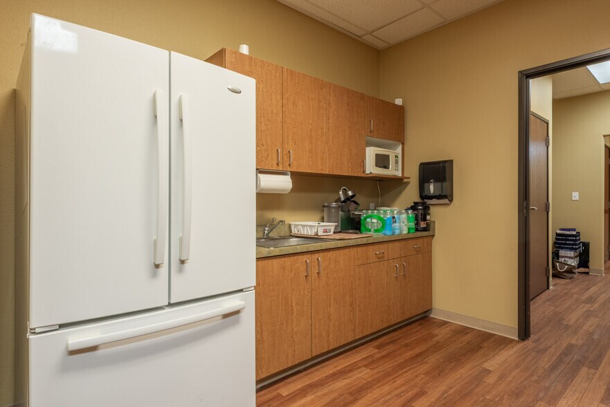 More Photos Of 2980 S Jones Blvd, Las Vegas Medical For Lease