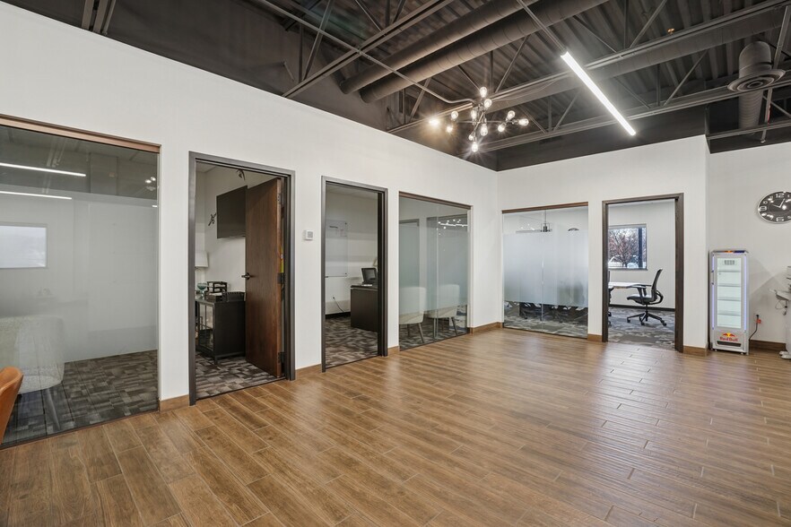 More Photos Of 11591 217th Ave NW, Elk River Office For Lease