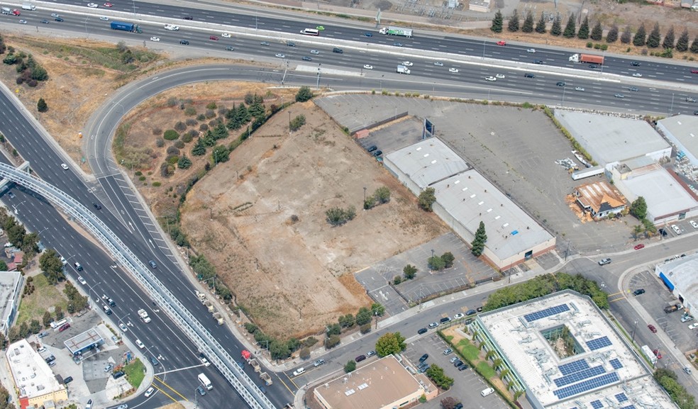 Primary Photo Of 460 Hegenberger Rd, Oakland Land For Lease