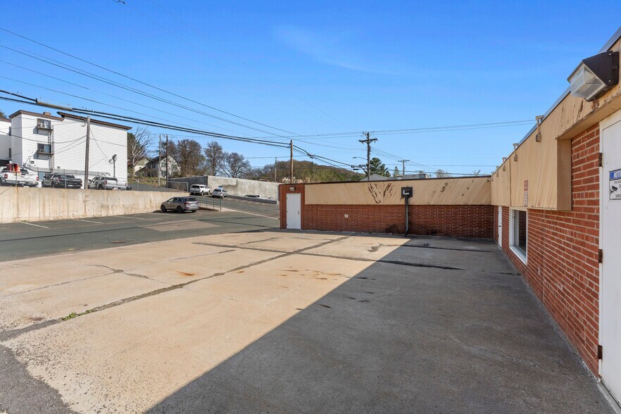 More Photos Of 102 N Washington St, Saint Croix Falls Office Residential For Sale