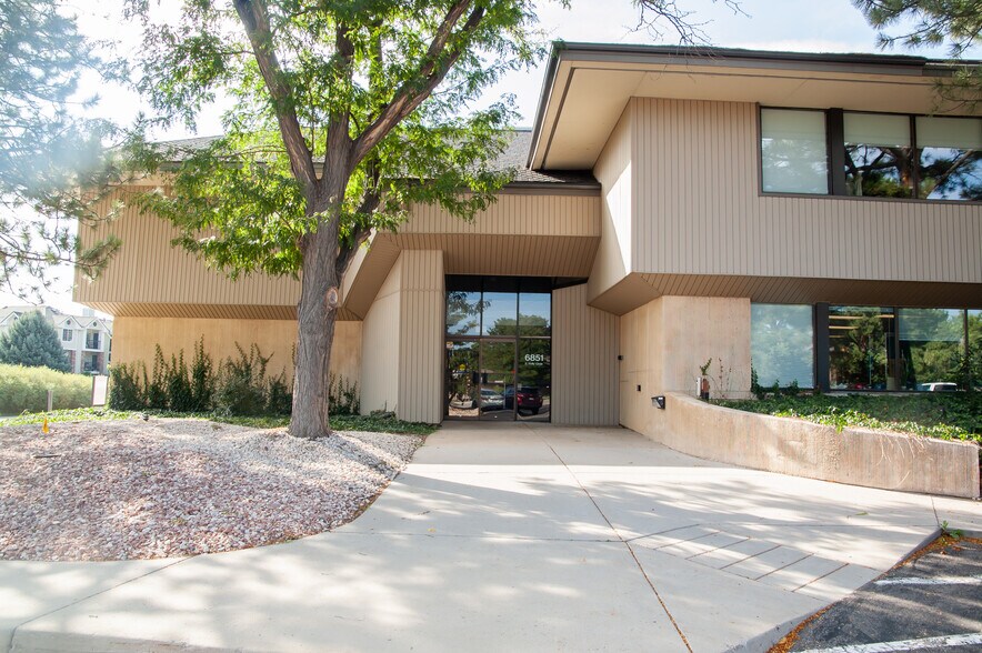 More Photos Of 6851 S Holly Cir, Centennial Office For Lease
